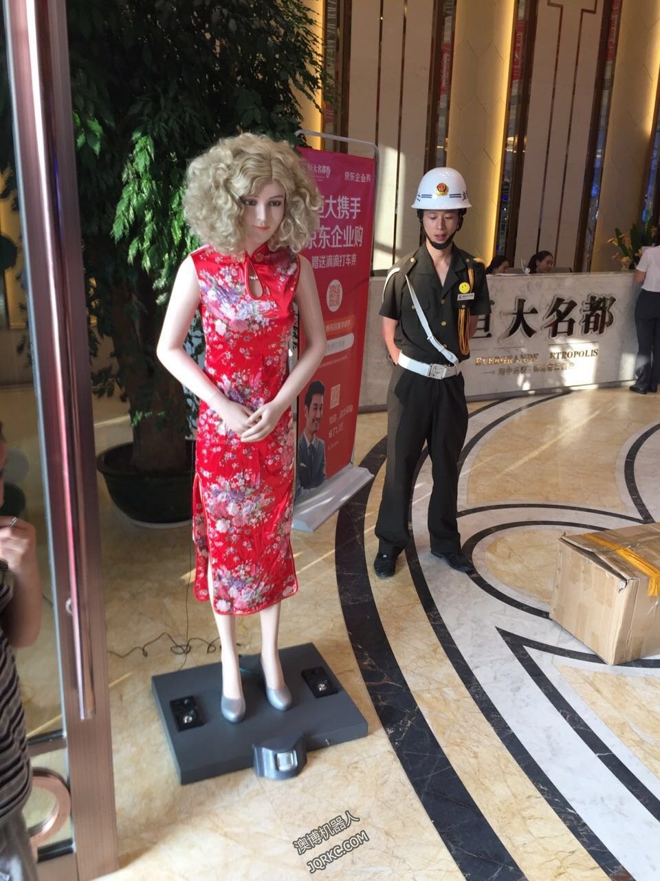 機器人取代普通工人？全是屁話