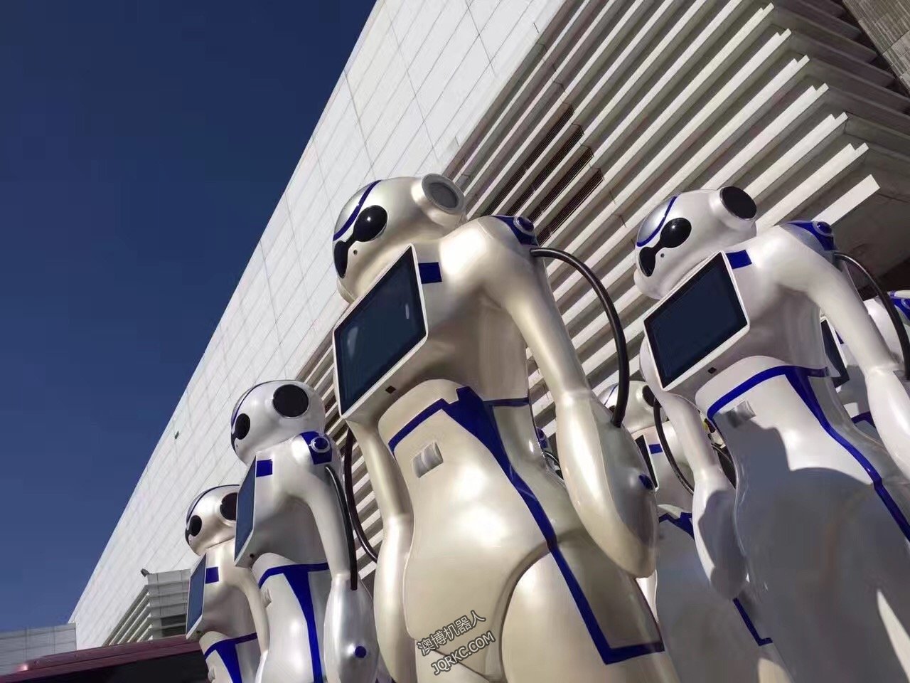 是真的嗎？人工智能寫詩出詩集！